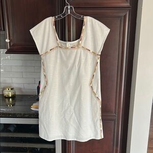 Faherty White Dress with Tan Accents